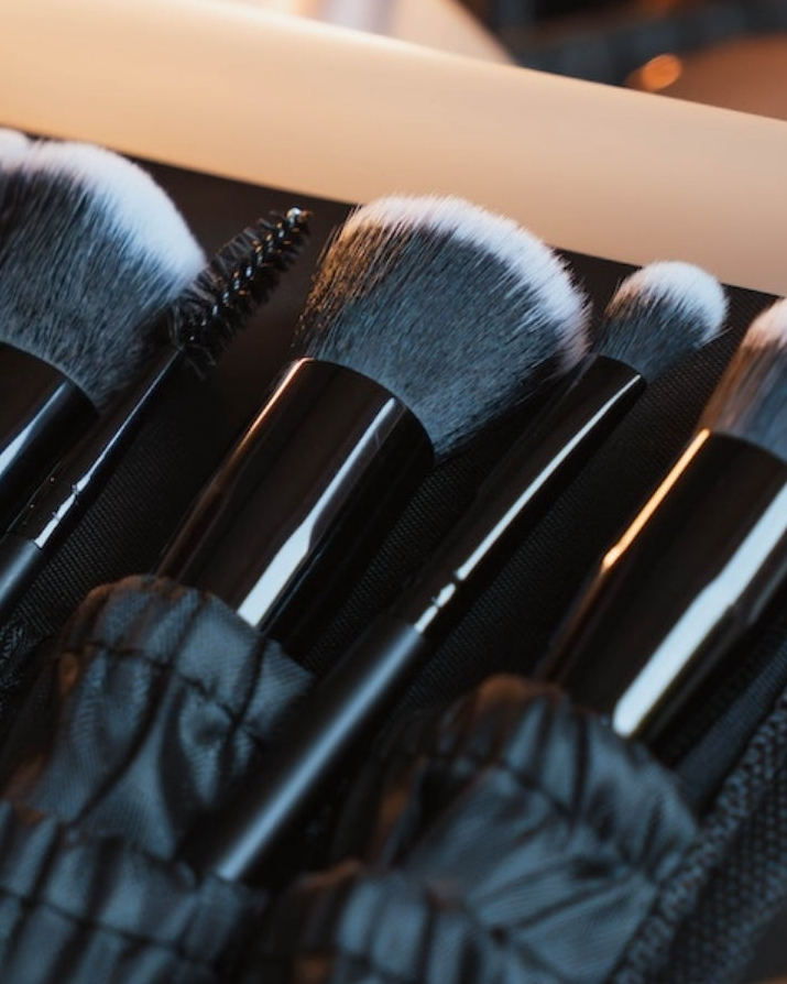 The Blush Box Pro Brush Set - 15 piece